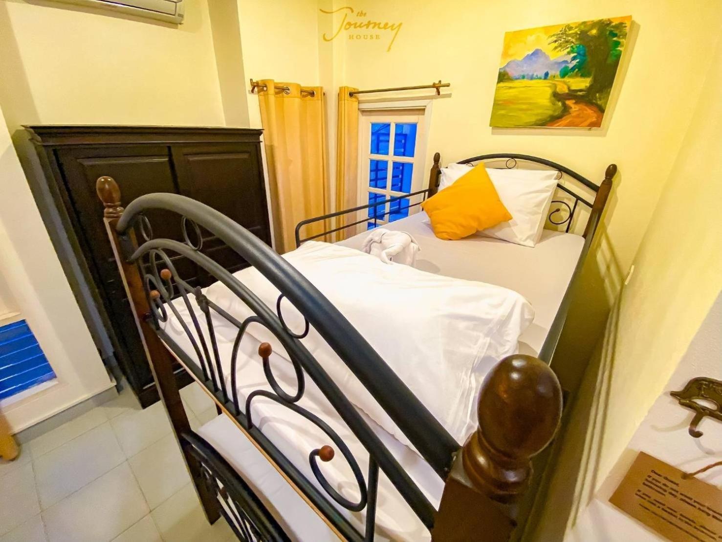 קנצ'נבורי The Journey House Lifestyle Boutique Hotel מראה חיצוני תמונה