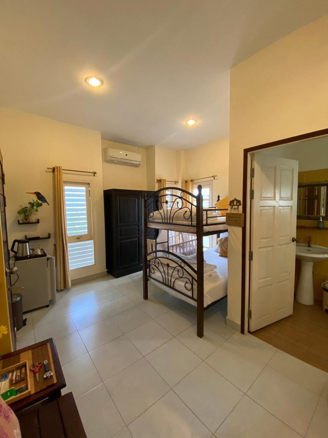 קנצ'נבורי The Journey House Lifestyle Boutique Hotel מראה חיצוני תמונה