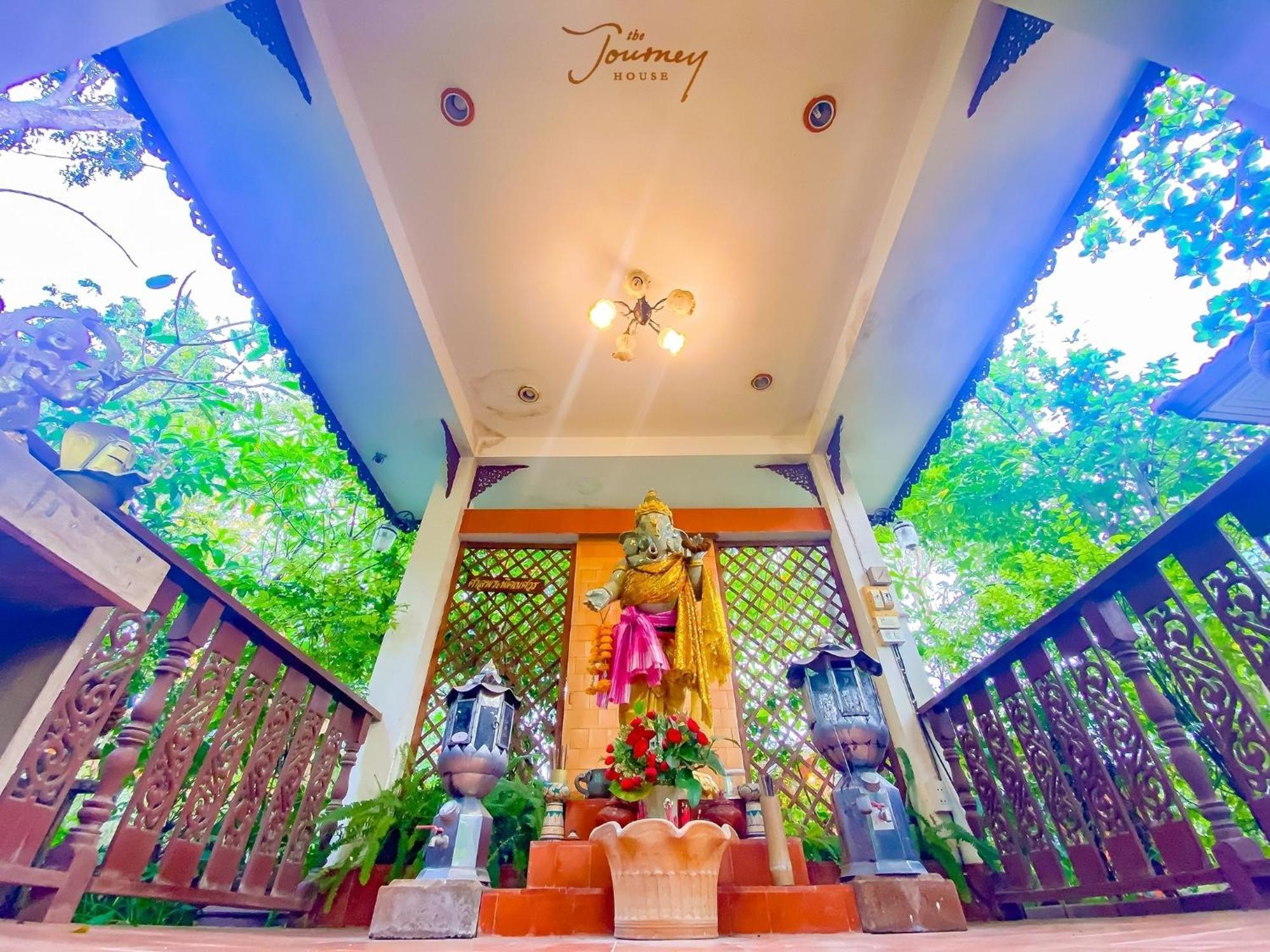 קנצ'נבורי The Journey House Lifestyle Boutique Hotel מראה חיצוני תמונה