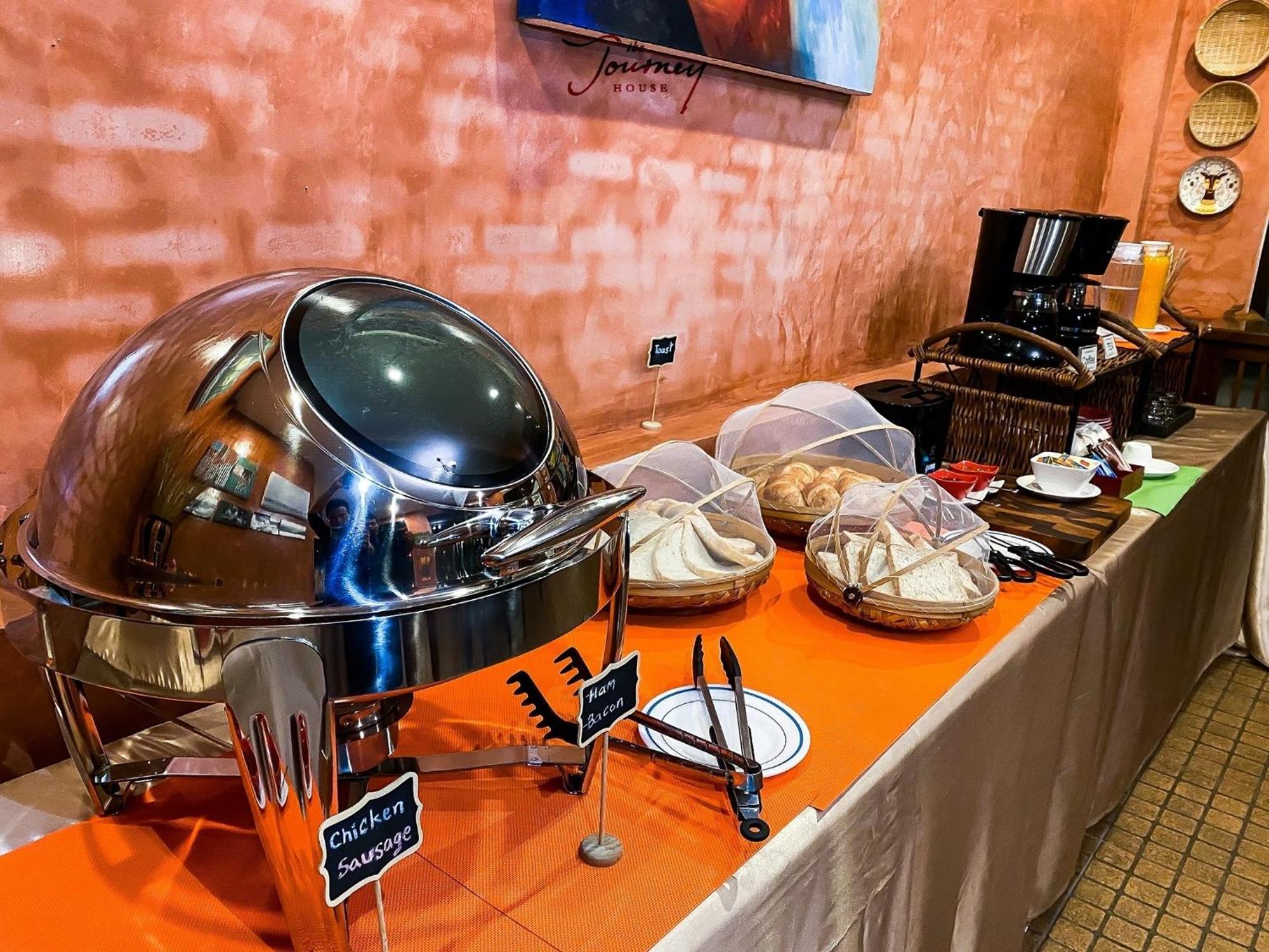 קנצ'נבורי The Journey House Lifestyle Boutique Hotel מראה חיצוני תמונה
