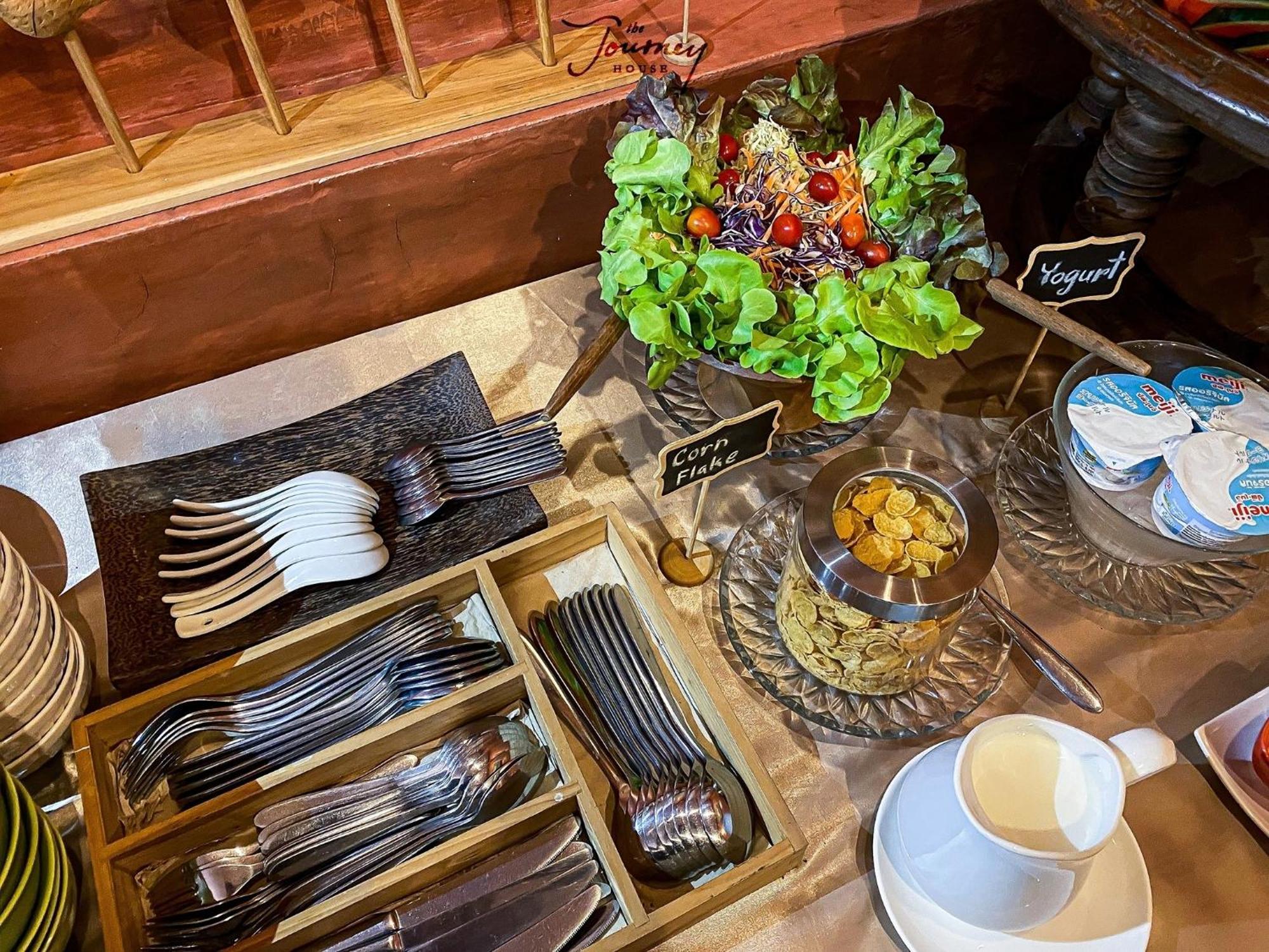 קנצ'נבורי The Journey House Lifestyle Boutique Hotel מראה חיצוני תמונה