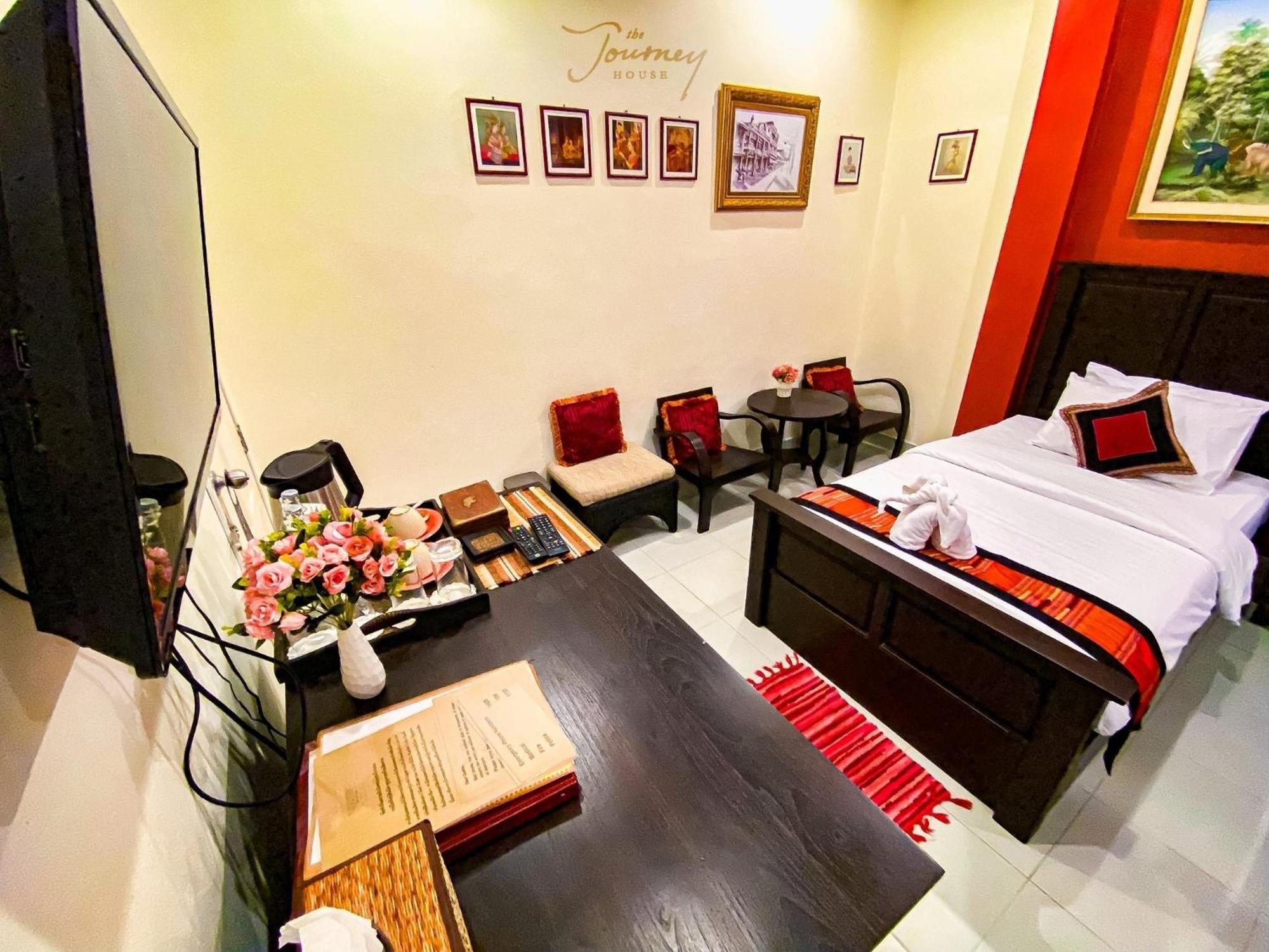 קנצ'נבורי The Journey House Lifestyle Boutique Hotel מראה חיצוני תמונה